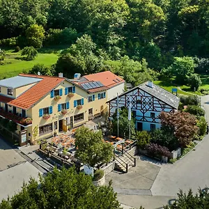 3* Gasthof Zum Blauen Hecht